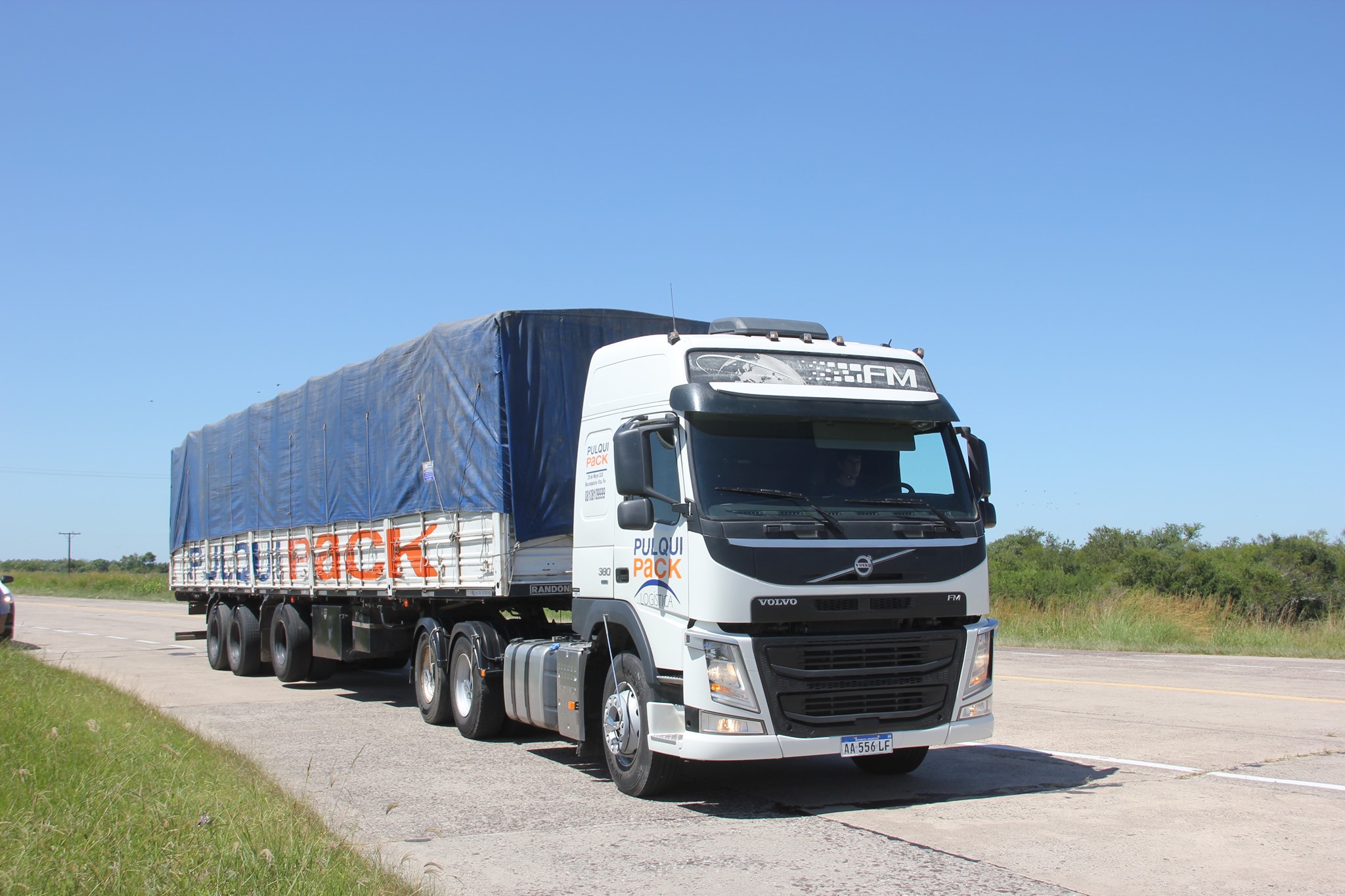 Flota de camiones PulquiPack